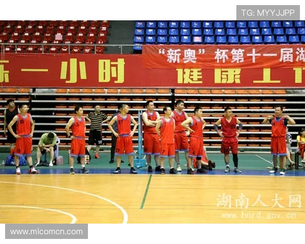 重庆篮球队实力飙升再创佳绩助力球队在全国力量排名中崭露头角